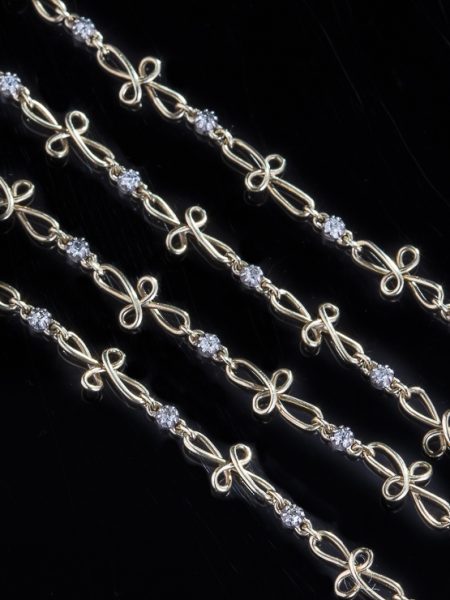 Victorian Diamond And Ornate Gold Link Knot Chain Necklace